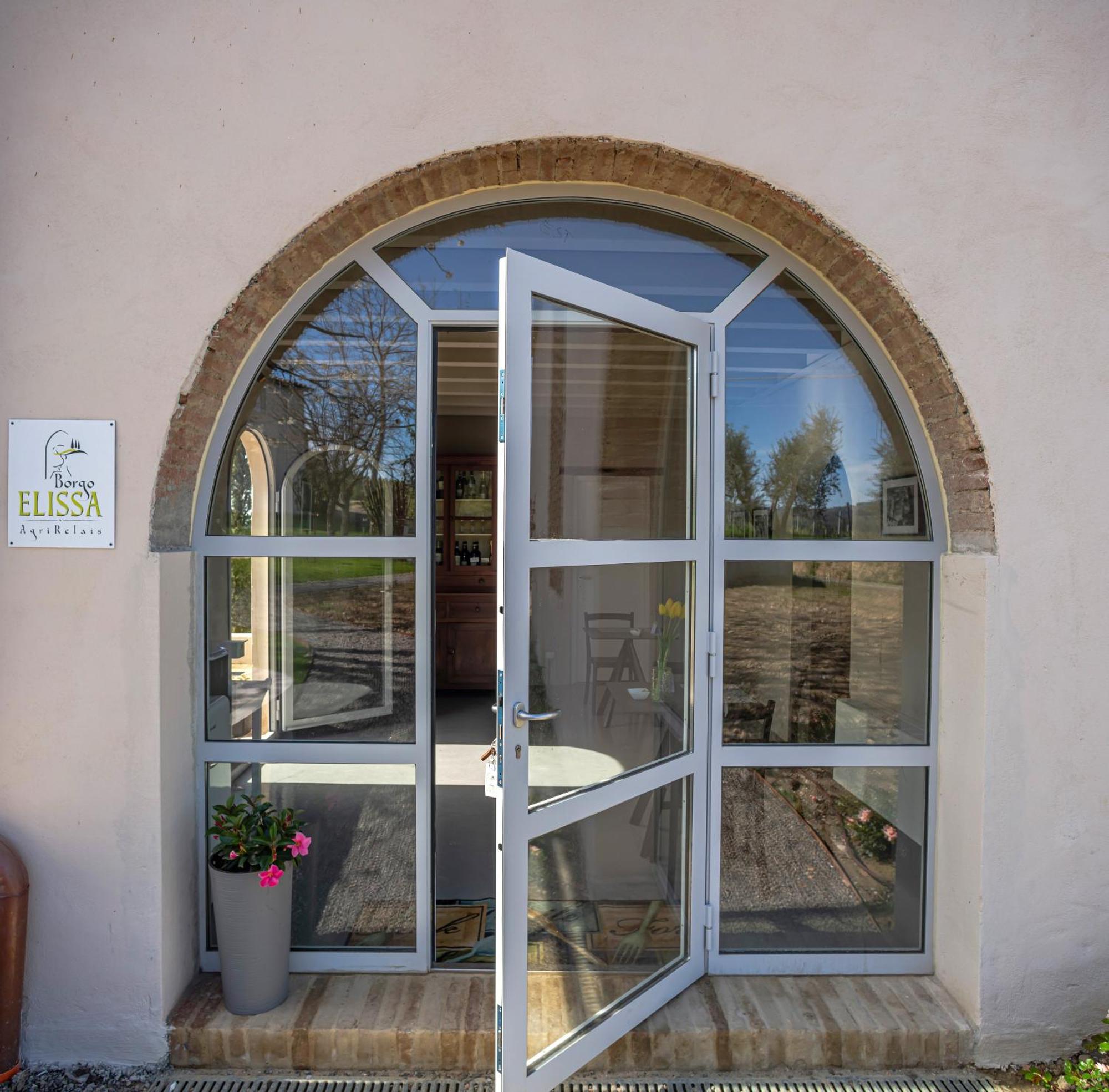 Bed and Breakfast Relais Borgo Elissa Чертальдо Экстерьер фото