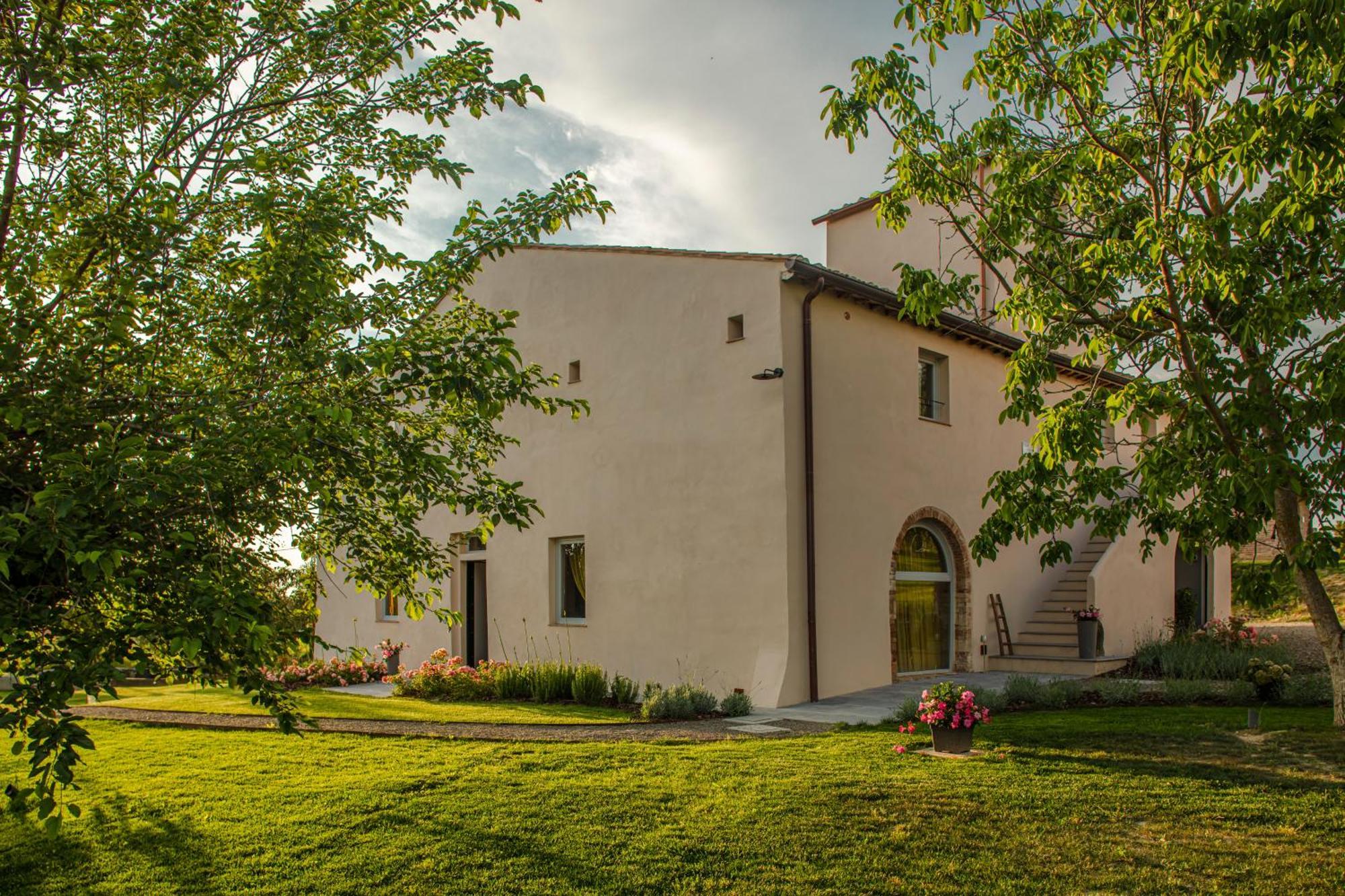 Bed and Breakfast Relais Borgo Elissa Чертальдо Экстерьер фото