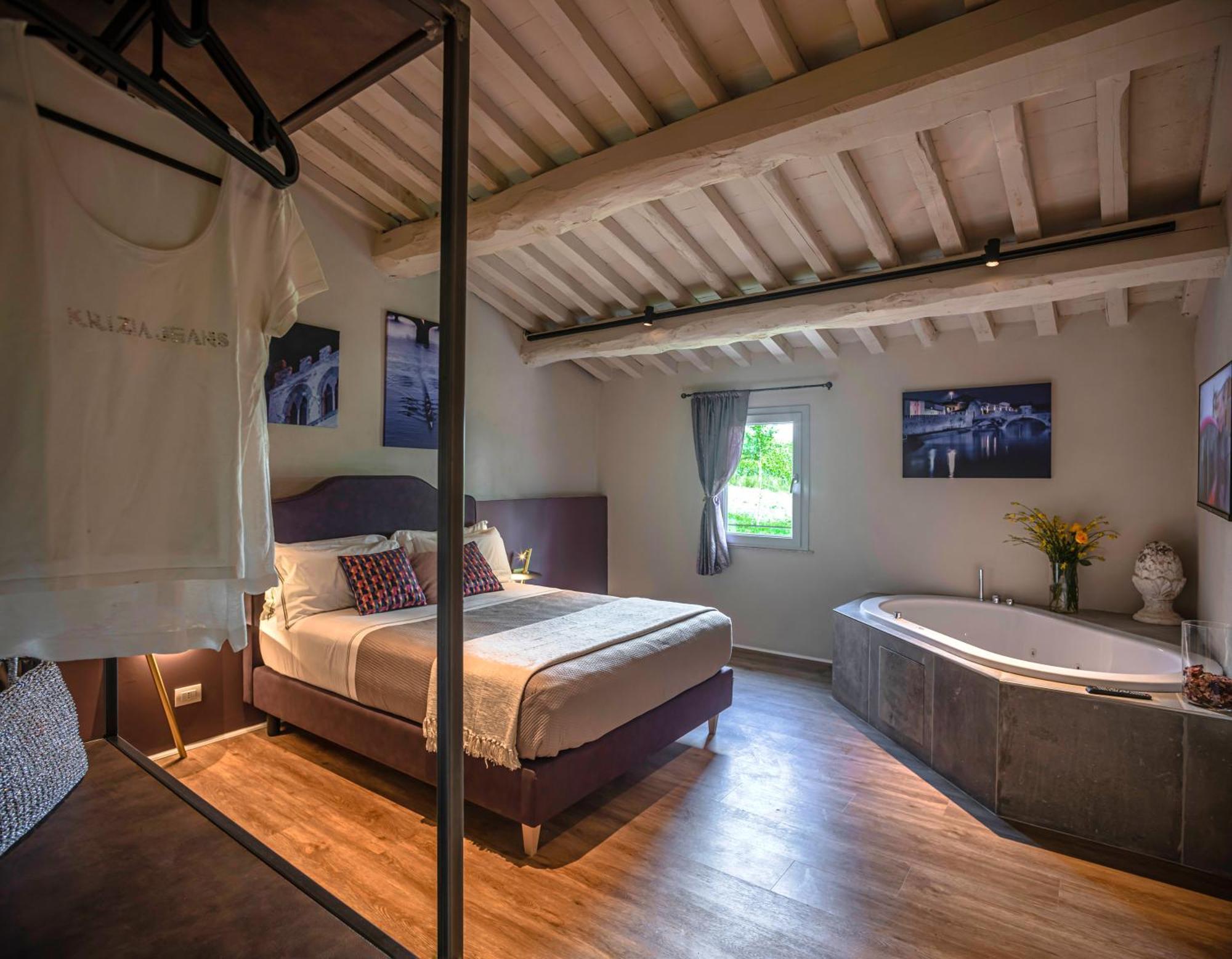 Bed and Breakfast Relais Borgo Elissa Чертальдо Экстерьер фото