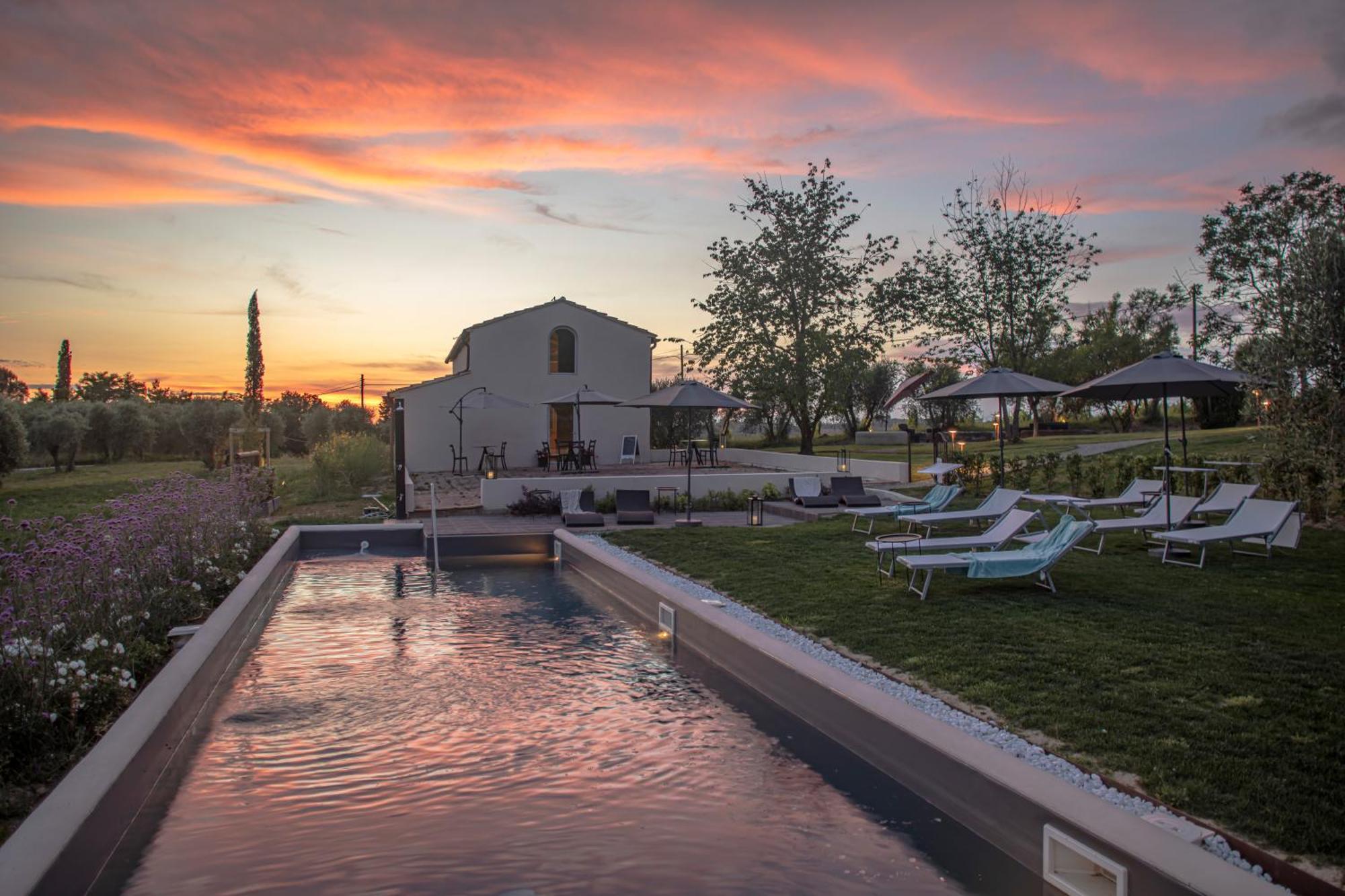 Bed and Breakfast Relais Borgo Elissa Чертальдо Экстерьер фото